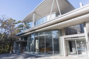 茅ヶ崎市美術館